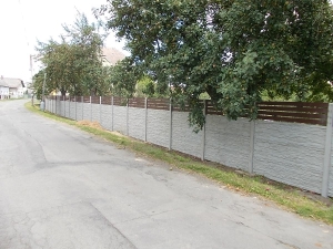 Betonové ploty vypadají velice stylově /