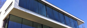 Bezrámová technologie zasklívání oken představuje styl a efektivitu /