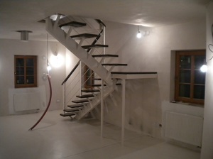 Správně zvolené schodiště zkomfortní interiérové prostory /